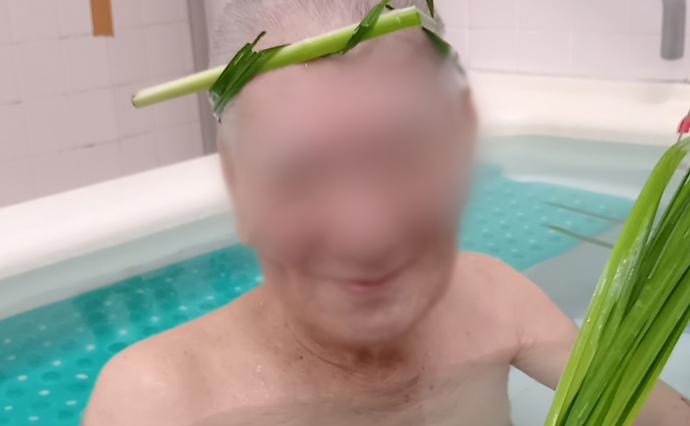250514hlc_AkitsuDS_Bathing.jpg