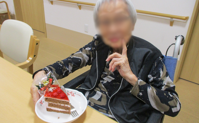 250606hlc_FunabashiGH_Xmascake2.jpg
