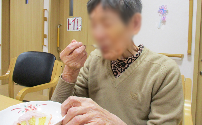 250606hlc_FunabashiGH_Xmascake3.jpg