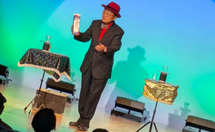 251117HLC_TachikawaYado_MagicShow_4.jpg