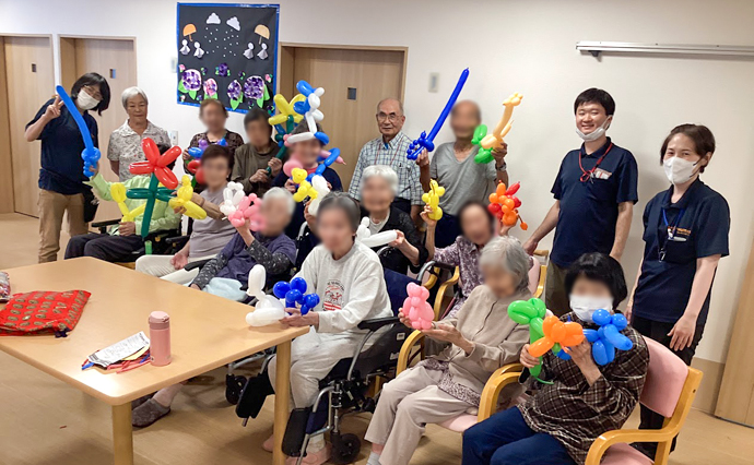 260704HLC_IchikawaMama_Balloon_5759.jpg