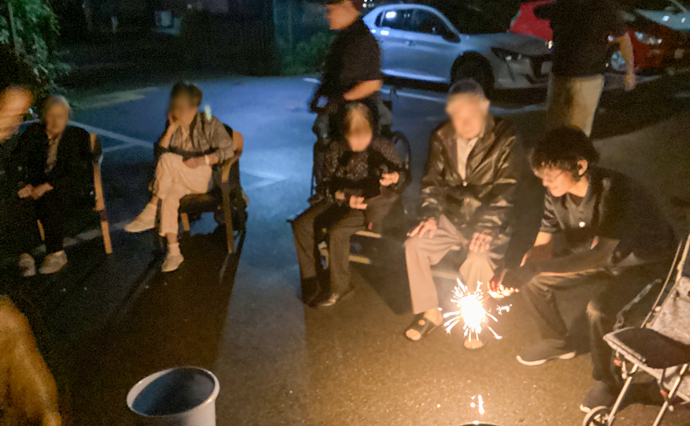 261009HLC_Iwakura_sparklers_2139.jpg