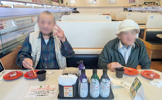 261015HLC_Komatsu_Sushi_4.jpg